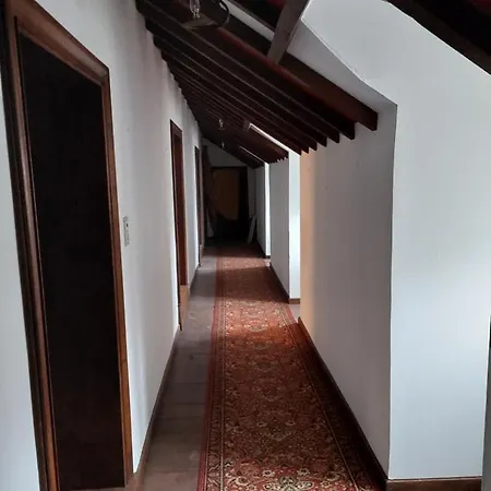 ベッド・アンド・ブレックファスト Au Doux Chardon 4*