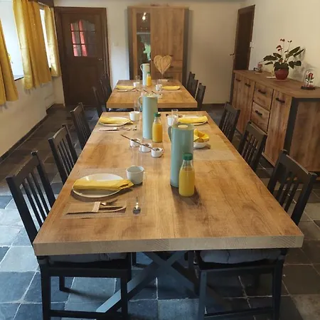 Au Doux Chardon ベッド・アンド・ブレックファスト デュルビュイ