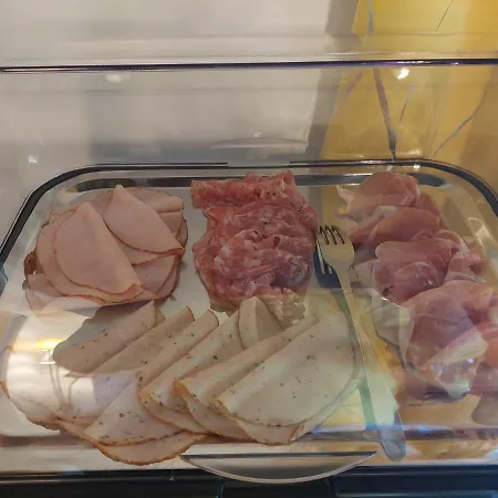 ベッド・アンド・ブレックファスト Au Doux Chardon 4*