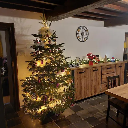 Au Doux Chardon Couette-café Durbuy