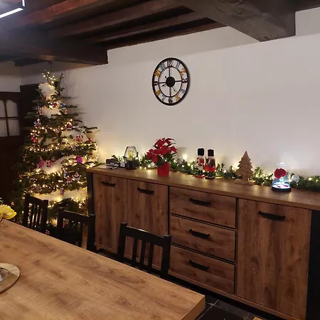 Au Doux Chardon Couette-café