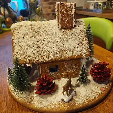 ベッド・アンド・ブレックファスト Au Doux Chardon 4*