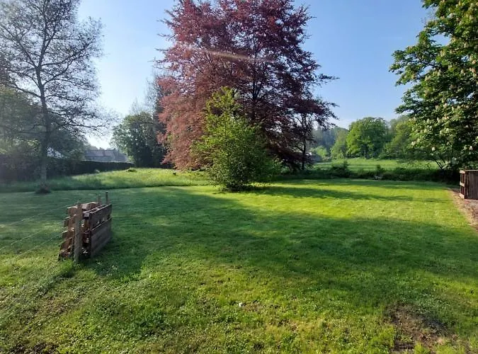 Au Doux Chardon Bed & Breakfast 4*