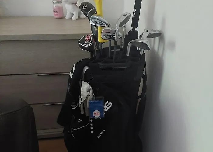 Au Doux Chardon Bed & Breakfast